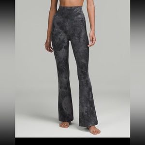 Lululemon Groove, super high rise flared pants